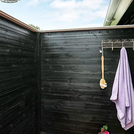 7 Person Holiday In Bl Vand Blåvand