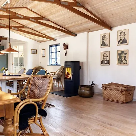 7 Person Holiday In Bl Vand Blavand